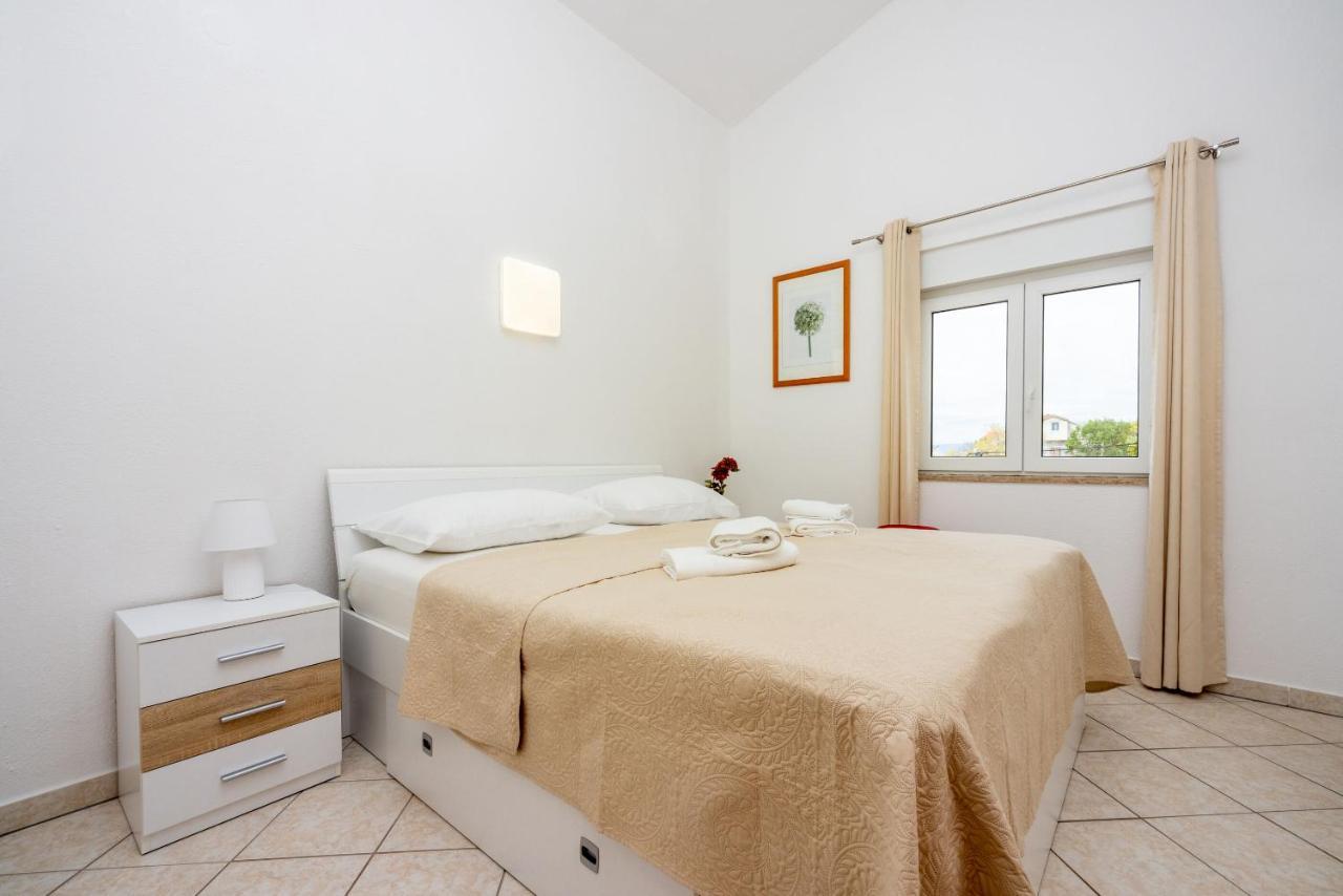 Apartments Porto Dramalj Buitenkant foto